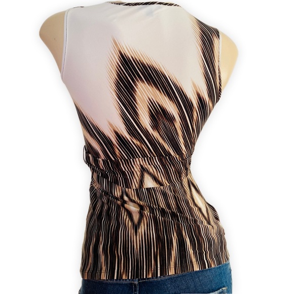 Women's Wrap Illusion Zig Zag Printed Top Side Ruching Styled Top Size XS - Picture 8 of 9